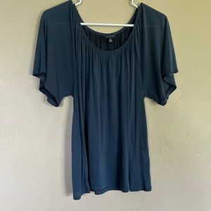 Very soft flowy t shirt